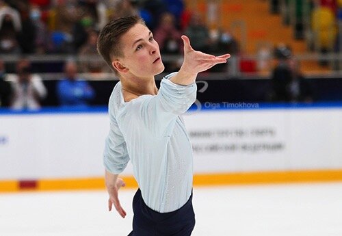 Kolyada, Trusova Shine at 2020 Test Skates